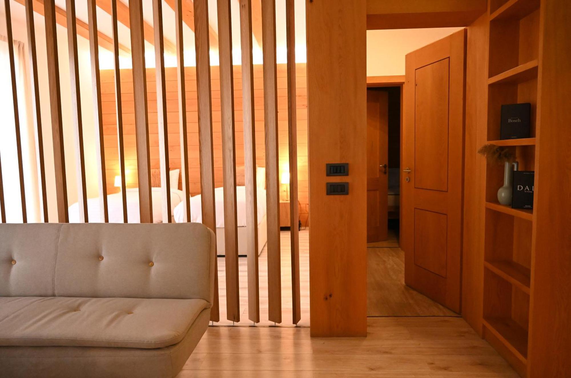Niche Boutique Hotel Tirana Exterior photo